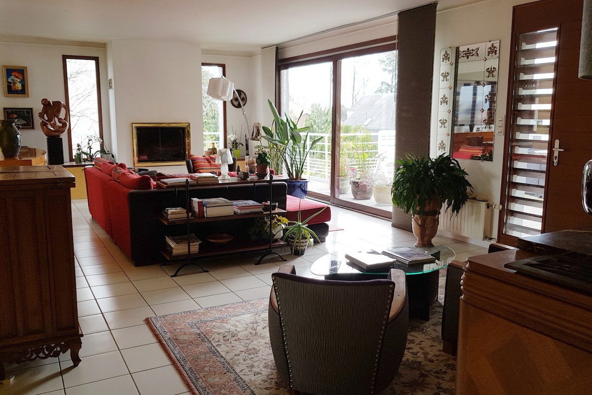 Room in a beautiful house near Nantes