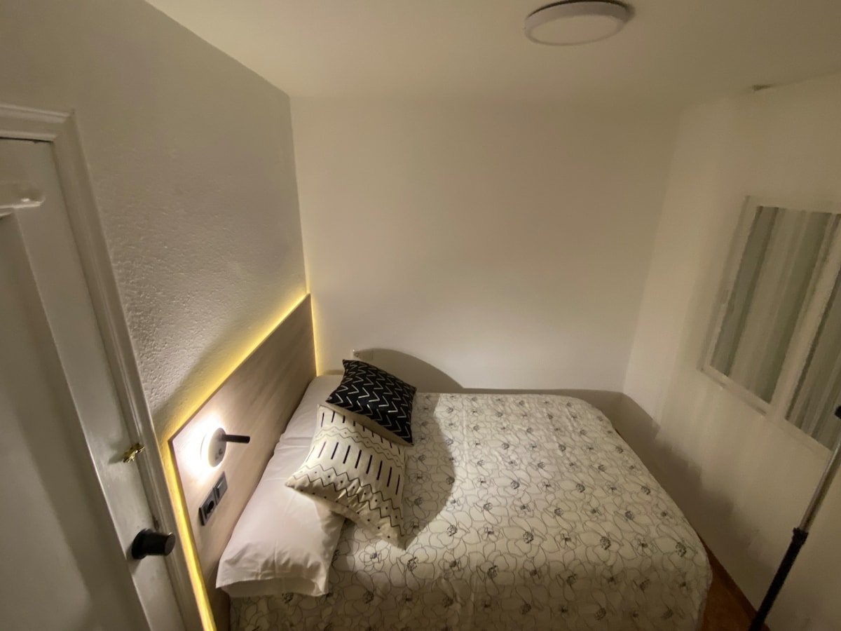 巴伦西亚舒适客房/独立房间，提供无线网络