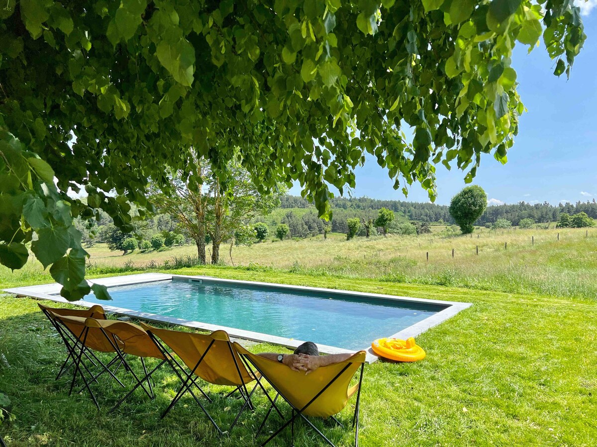La Tuile en Aubrac ，带泳池的美丽房屋