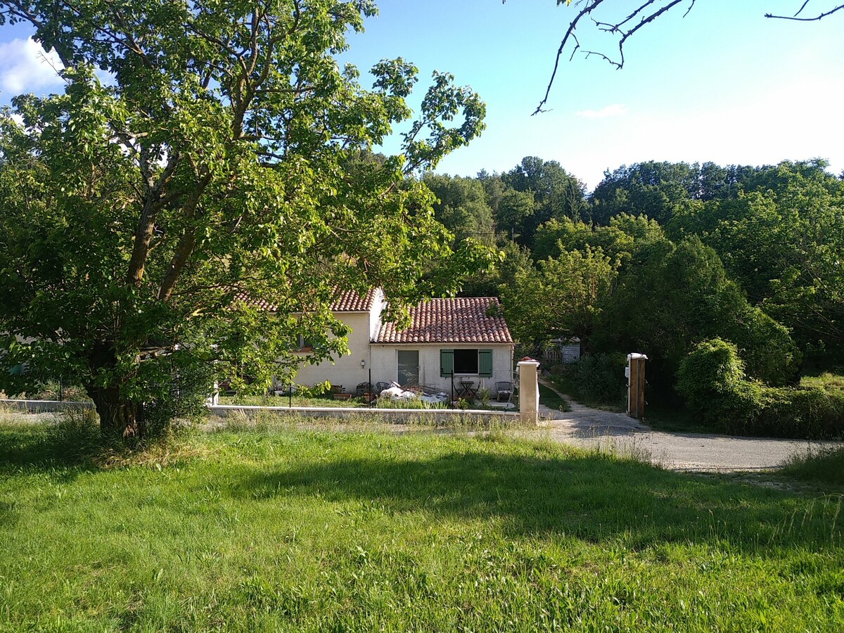 Charmant studio au coeur du Parc du Verdon