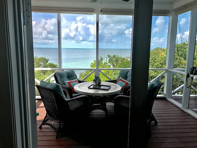 Blacktipcove House on Sea of Abaco with Dock