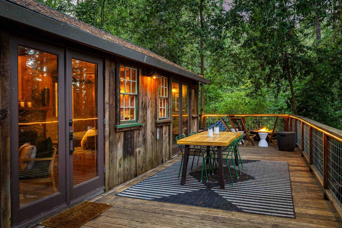 *NEW* Redwood Treehouse Retreat