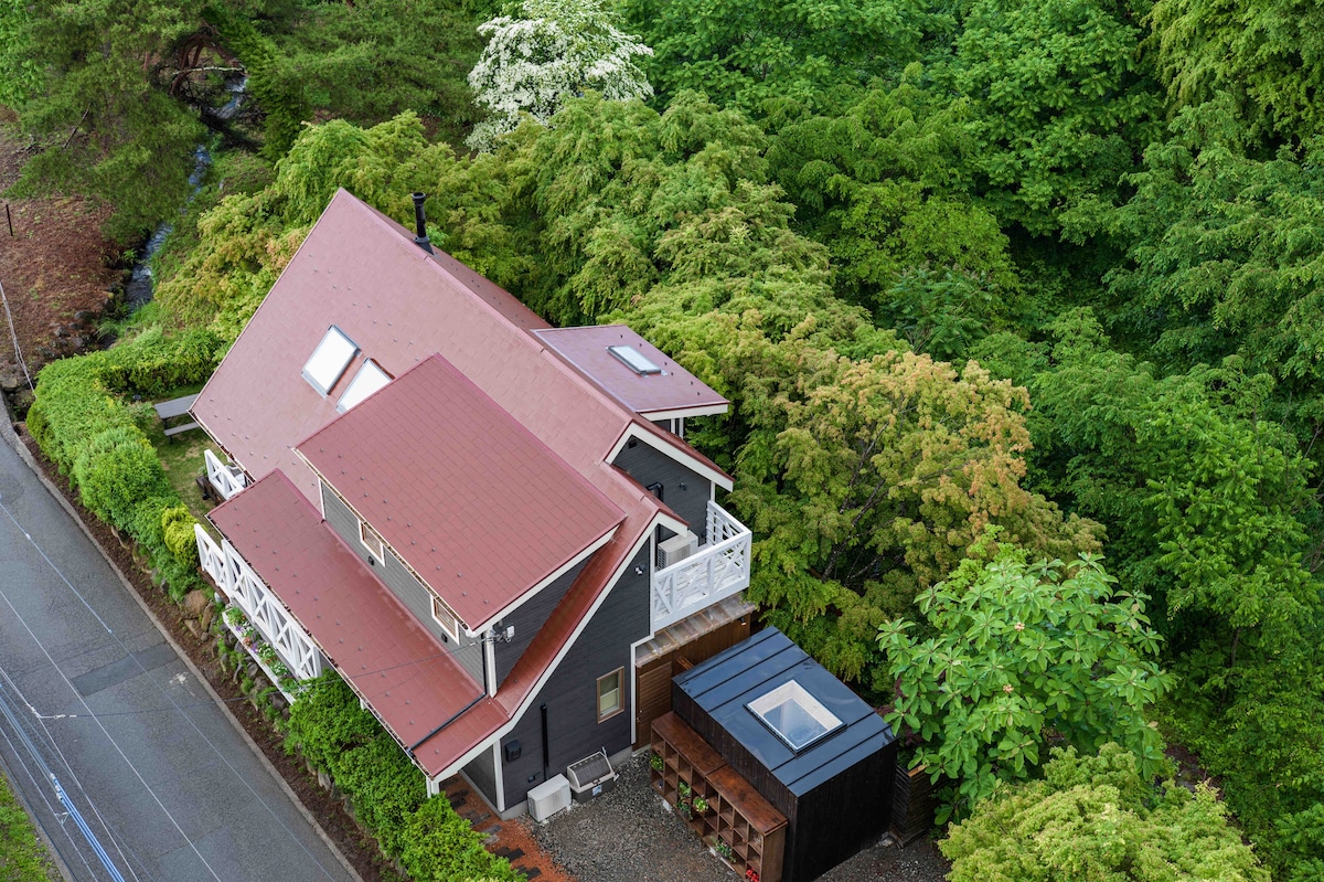 サウナコテージ　露天風呂　BBQ　清里高原から程近い八ヶ岳南山麓　富士山一望