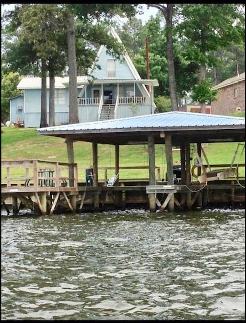 Waterfront Lake house Getaway