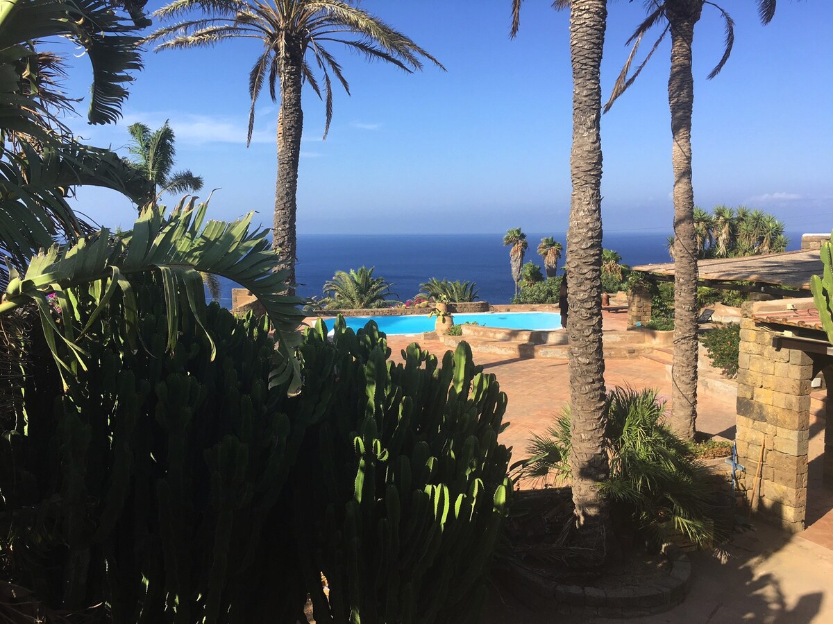 Pantelleria海滨度假酒店