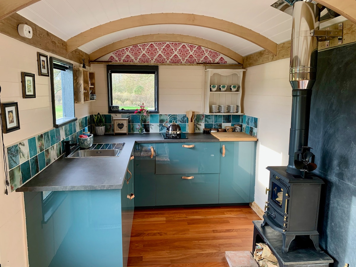 Tinkers Hut, a shepherds hut on another level.