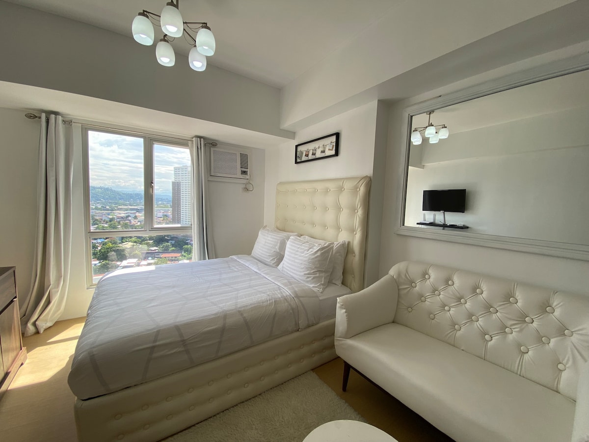 Cozy Studio Unit @Centrio Tower, beside Ayala Mall