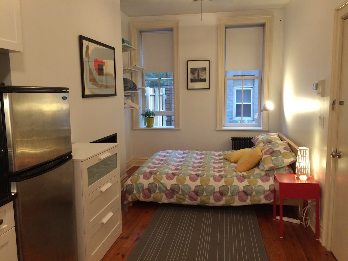 舒适的单间公寓，距离纽约历史悠久的街区仅几分钟车程
