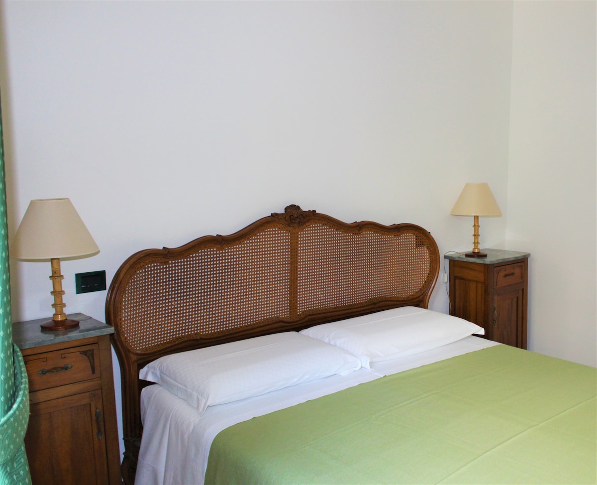 La Tinaia Country House Bed & Board room Pirizzolu