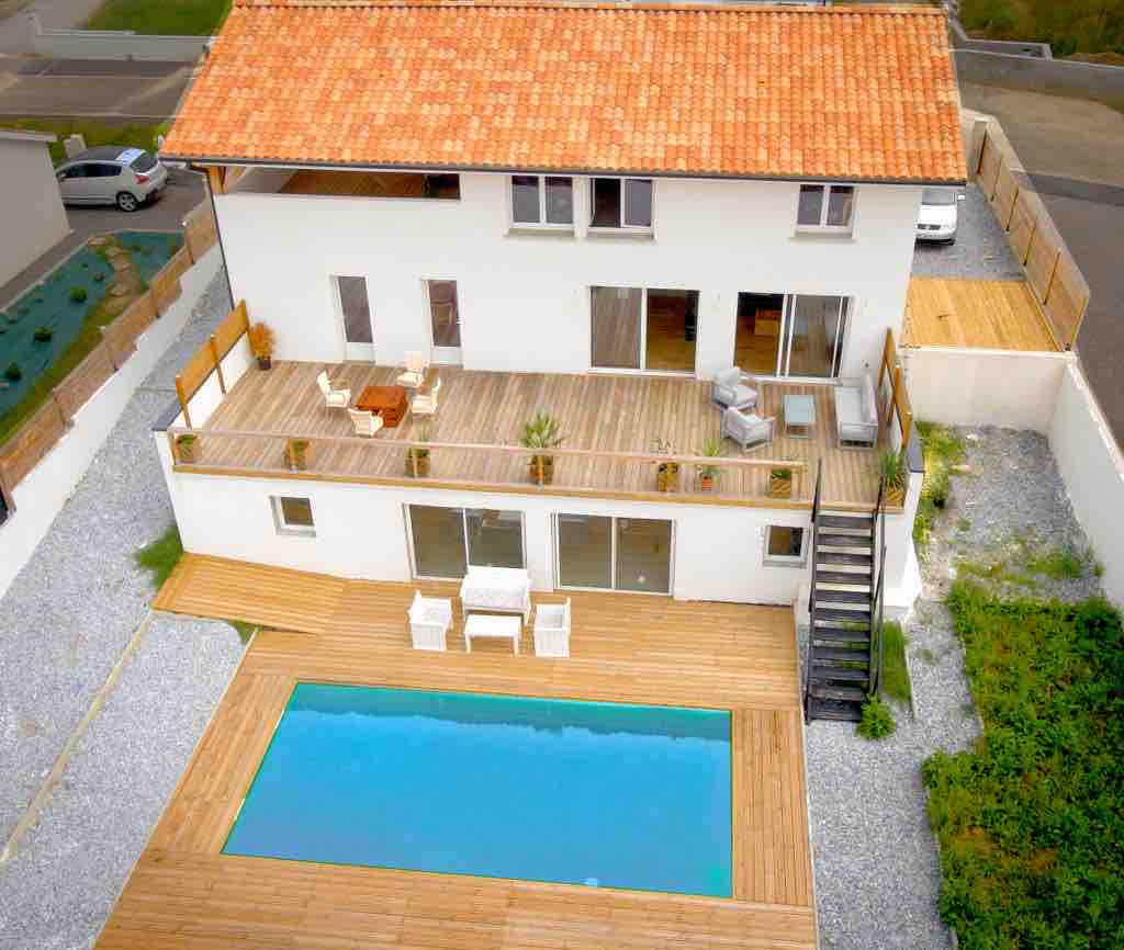 Maison au calme avec piscine