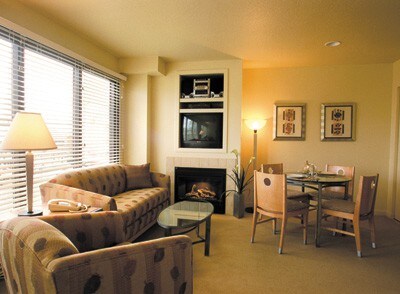 里诺市中心双卧室公寓- 4张床，可入住6人