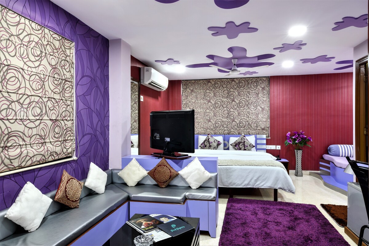 "Suite room in Narayani Enclave"