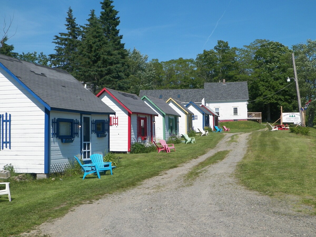 Aweigh Downeast Lodge and Cabins