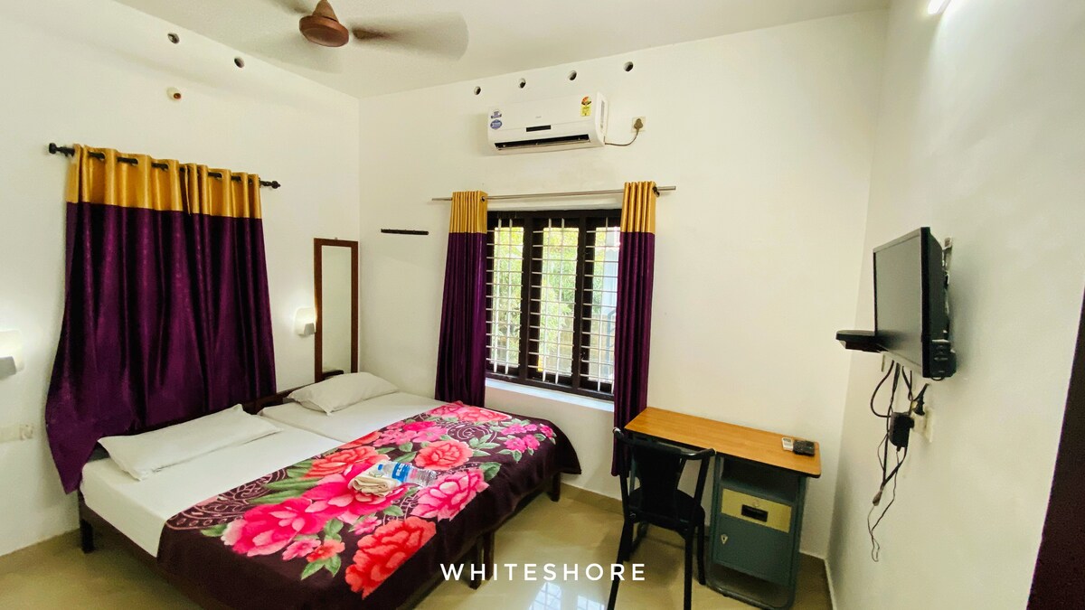 Whiteshore Beach Homestay 1卧室（空调）