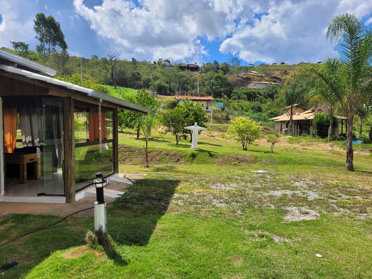 Sítio em Itaguara com chalé