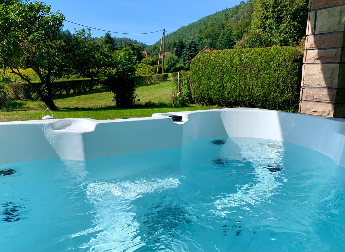 Gite avec piscine et spa privatif Vosges du Nord