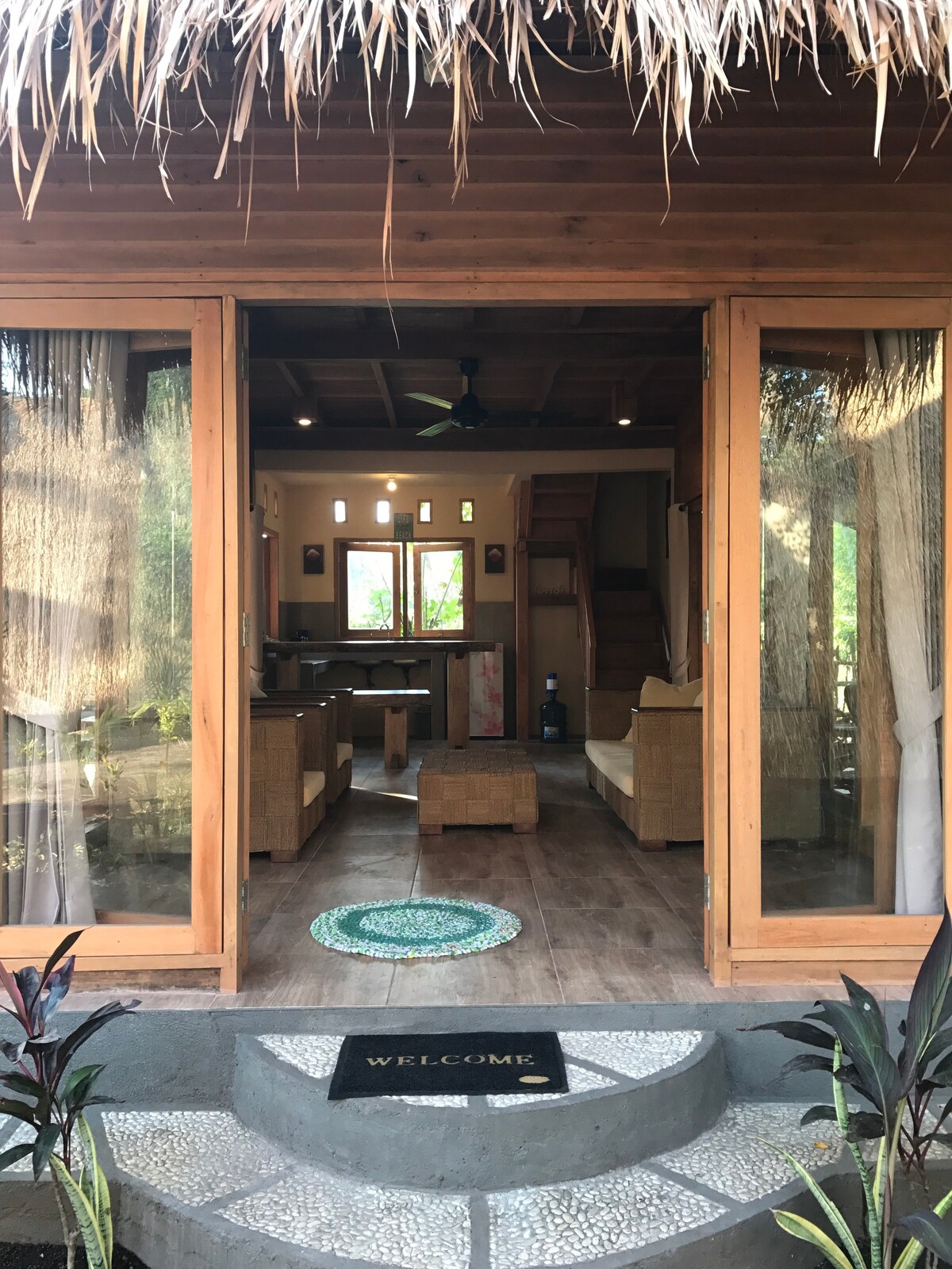 Meno Madia Ganesha House -最近重新开放！