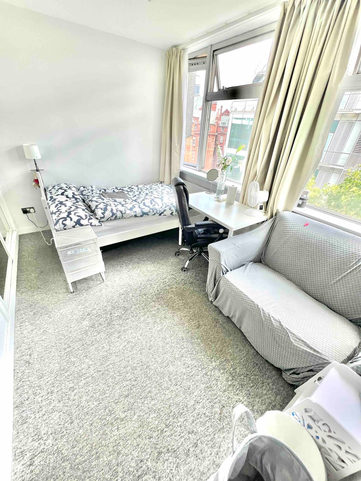 Cosy flat in super Central London