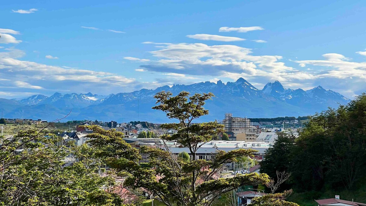 Duplex with Marvelous Beagle Channel Views