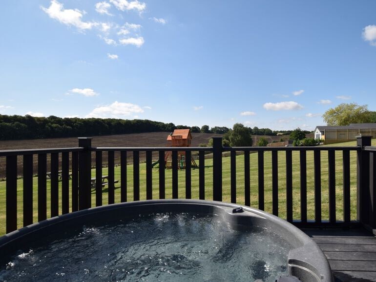 Ranmoor Estate - Starling Lodge -热水浴缸和空调