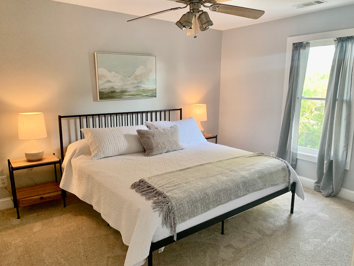 Hogansville Carriage House, Clean and Comfy