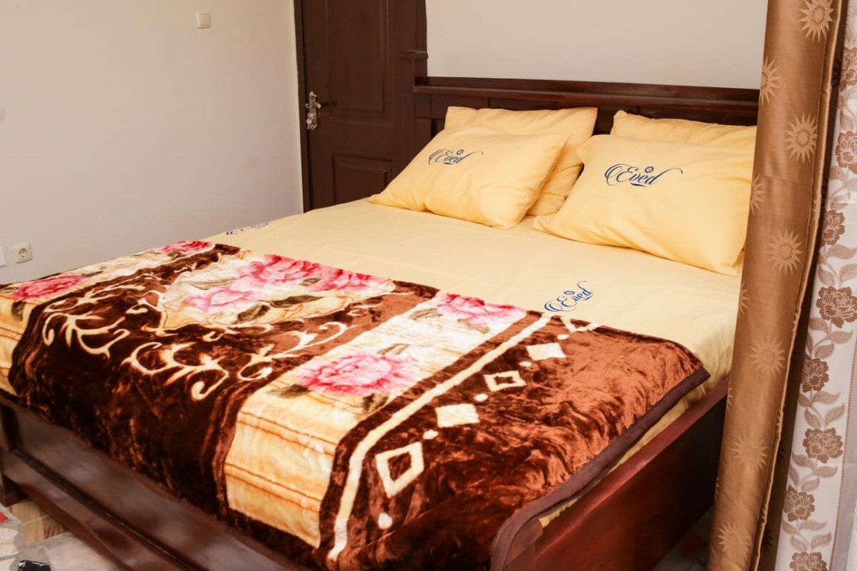 Peaceful Stay at EVED Guesthouse & Apartments
