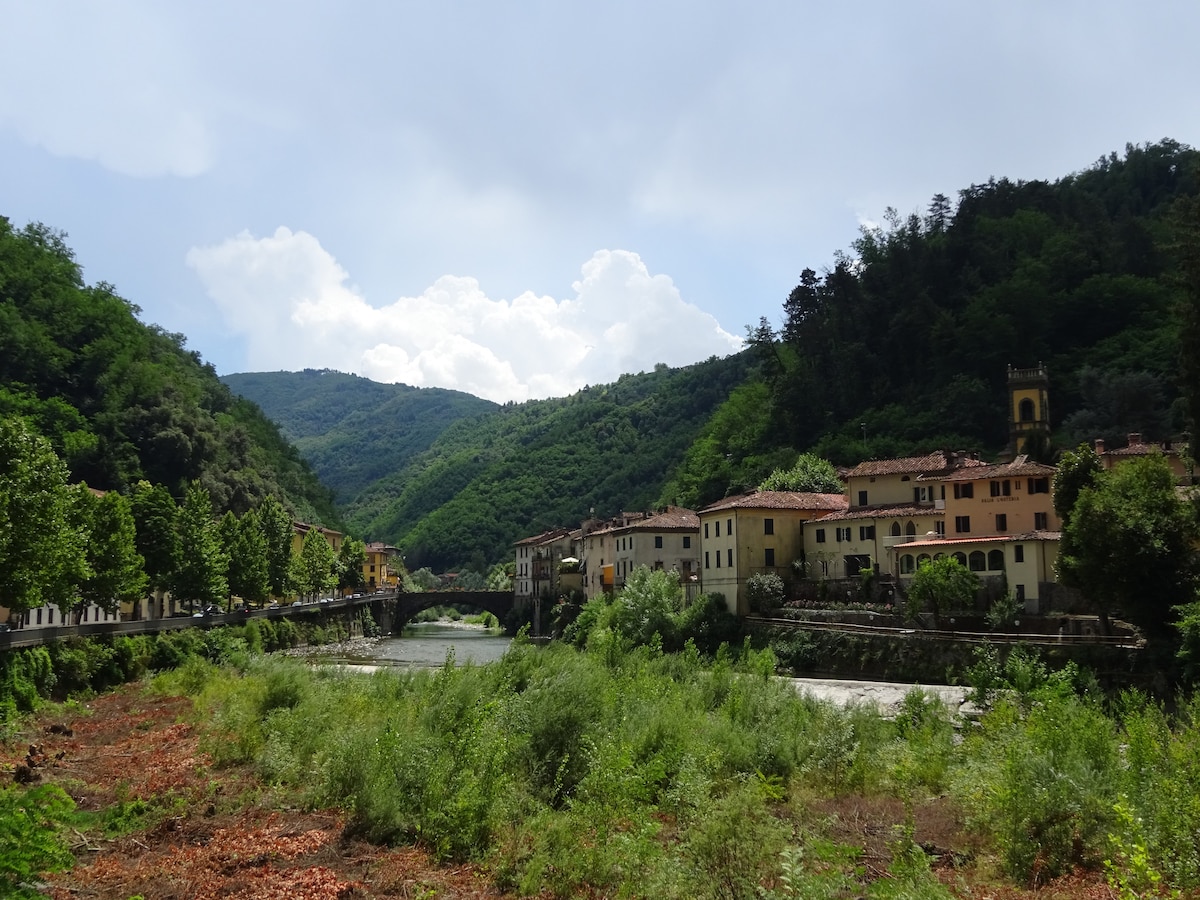 Bagni di Lucca公寓让您放松身心。