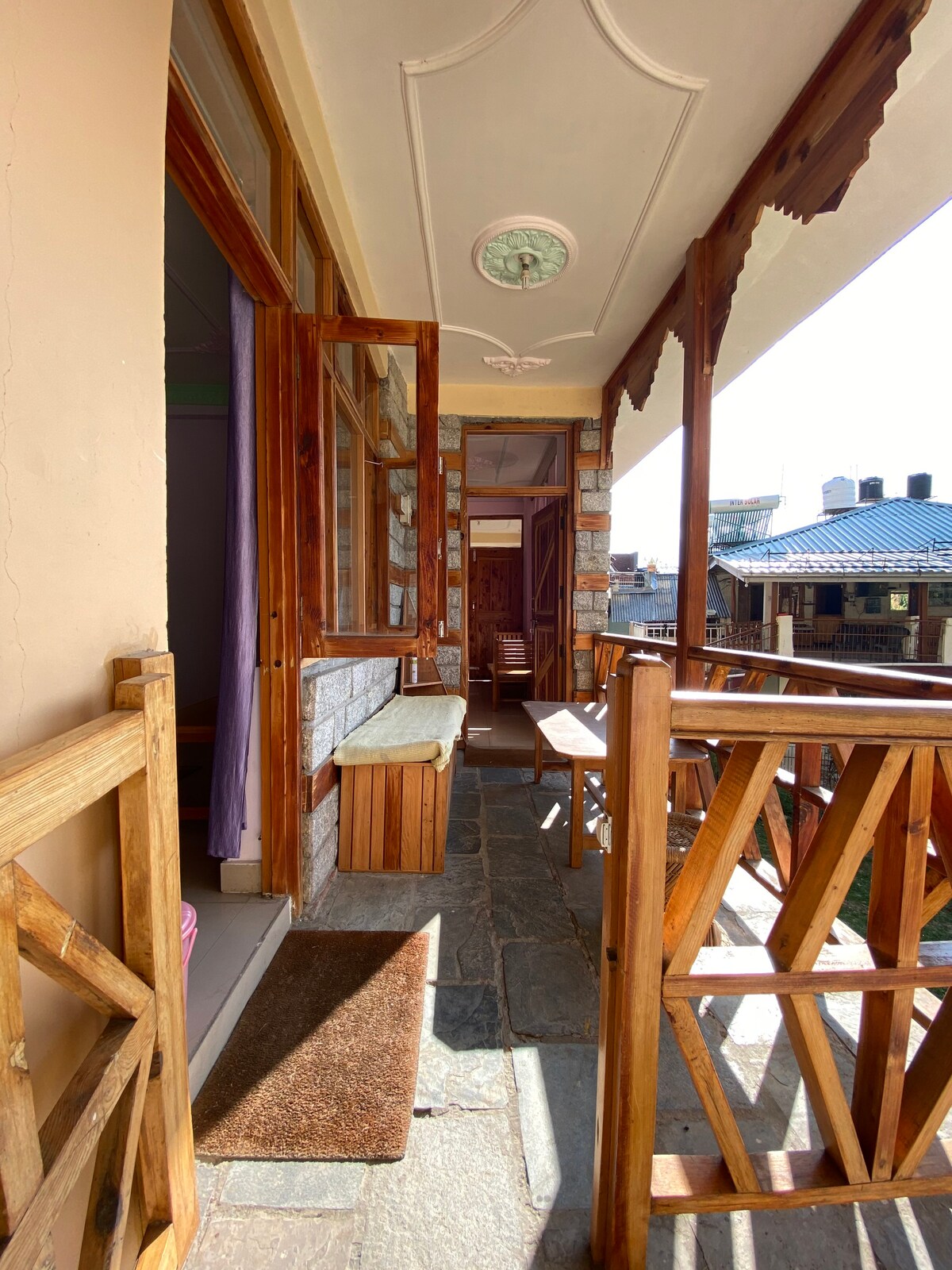 2 bedrooms, kitchen, balcony @ Chanderlata Cottage