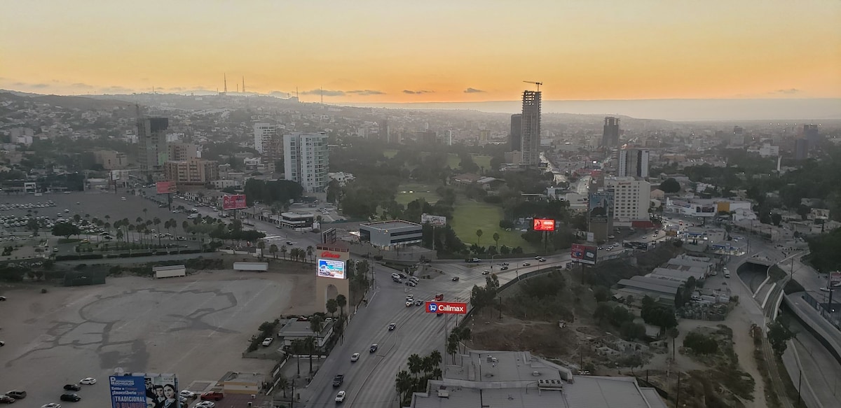 XOLOS/AGUA CALIENTE的ADAMANT豪华公寓