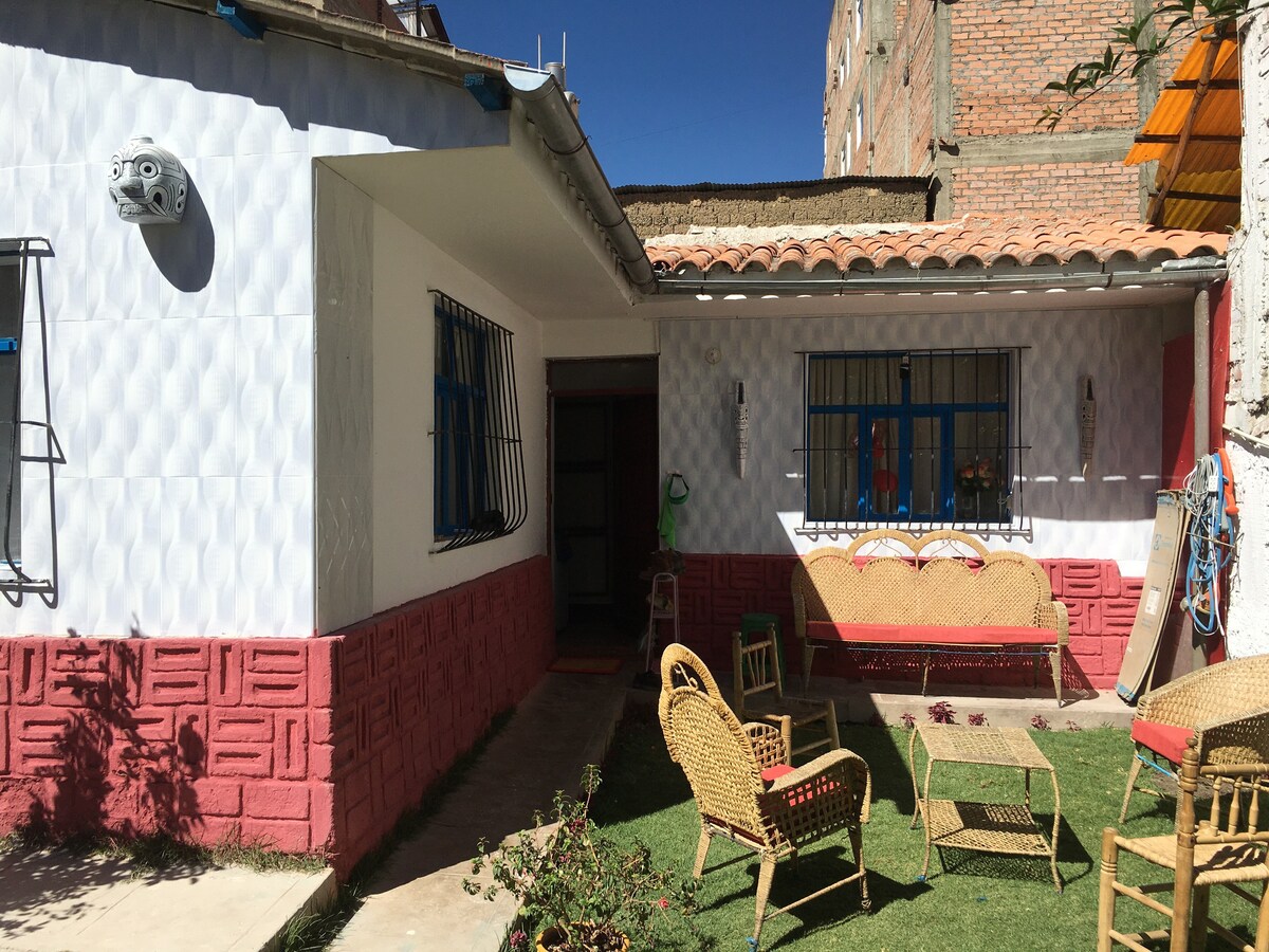 Casa Huaraz - Beautiful bungalow with large garden