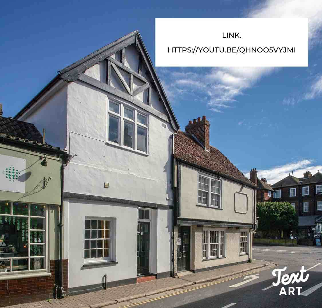 River balcony cottage in the heart of town