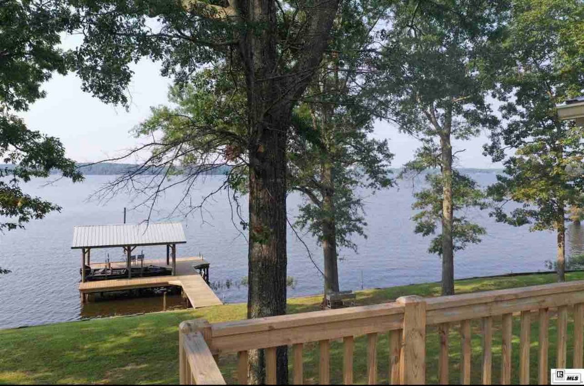 Lisa 's Lake on D’Arbonne Lake