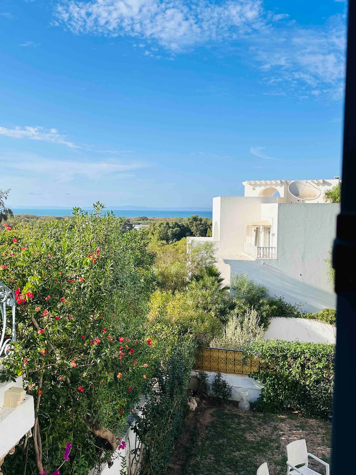 Duplex avec jardin, vue sur mer