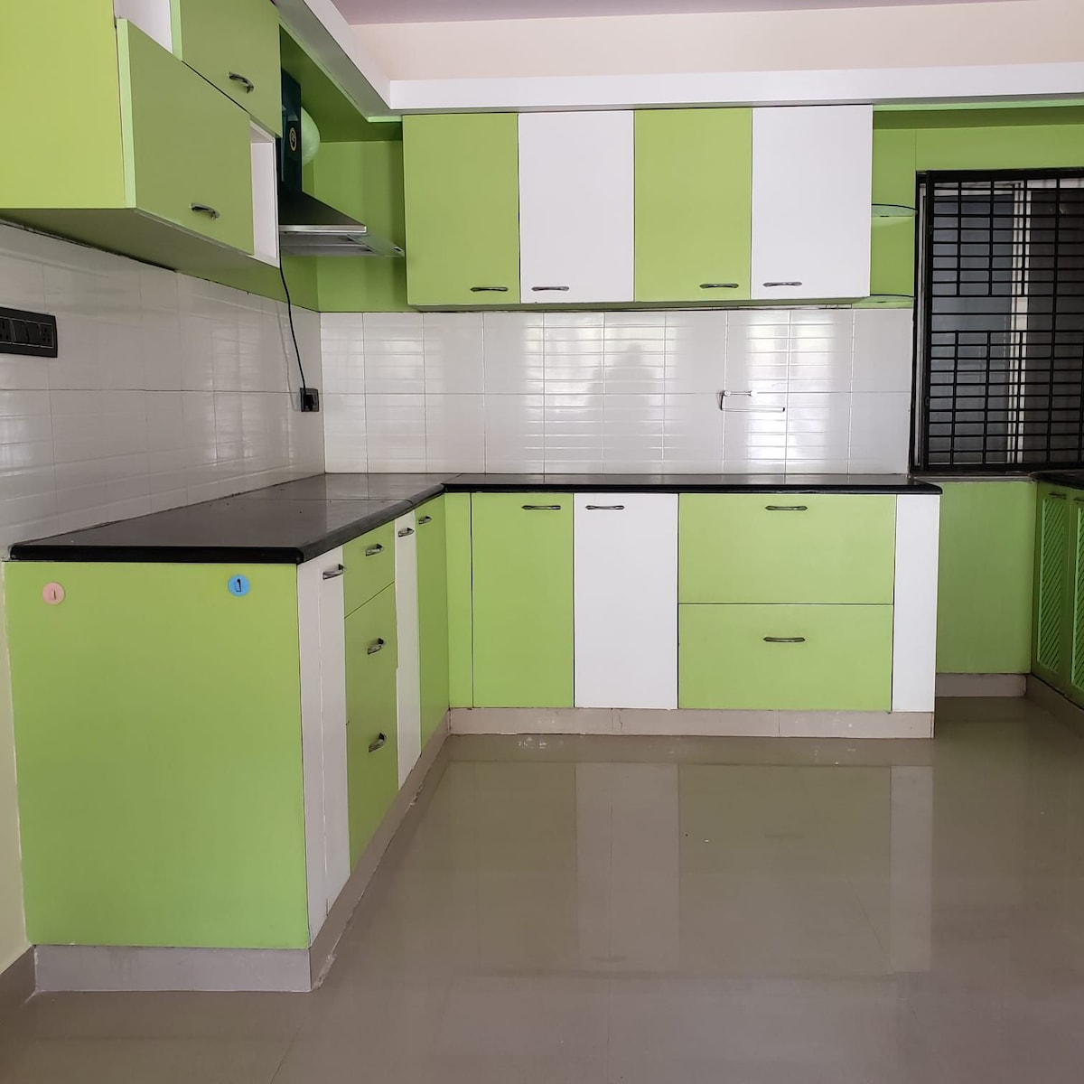 Cozy Fully furnished 2BHK flat in ECity Ph2