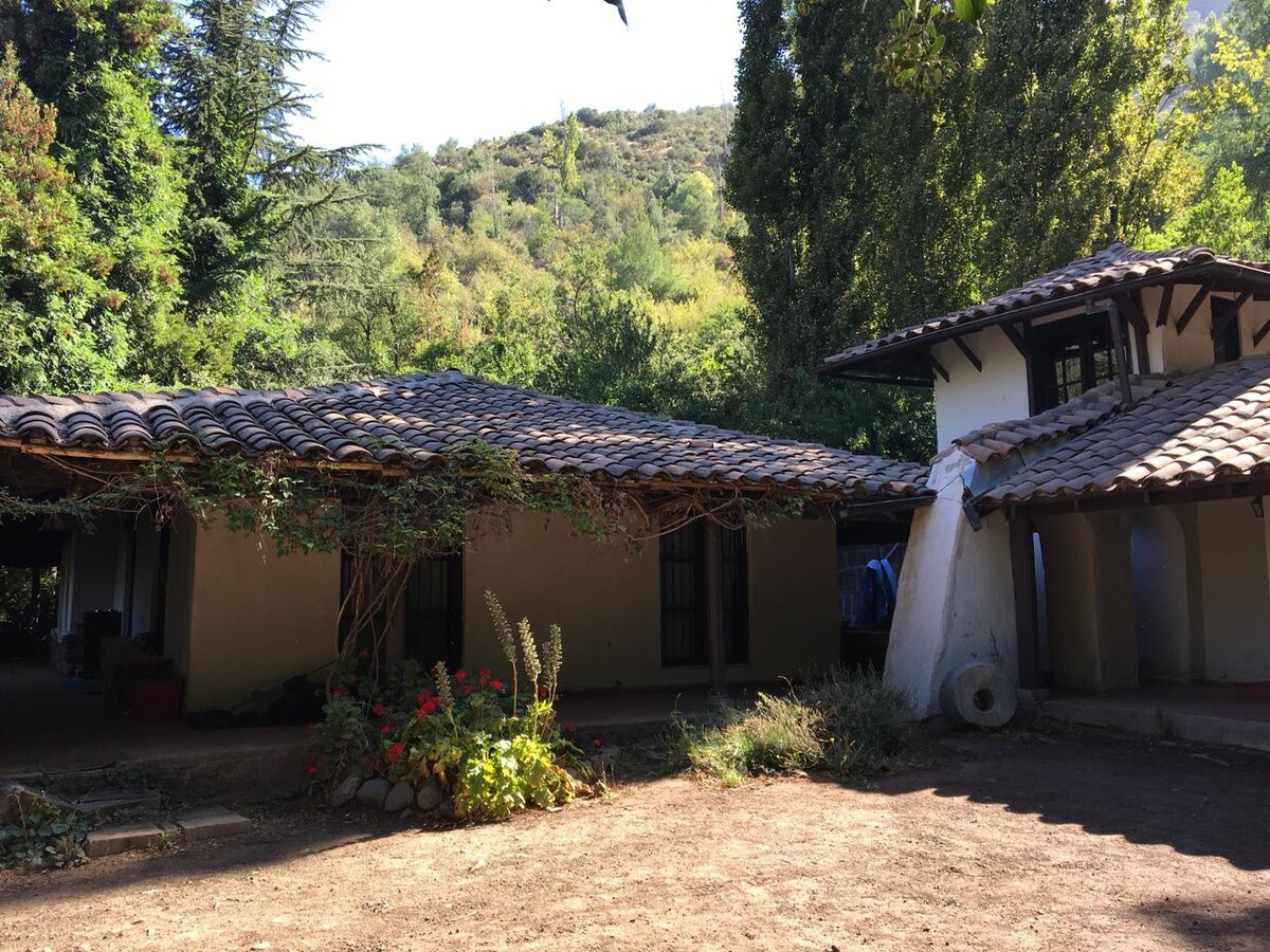 Casa Cajón del Maipo, Cordillera de Los Andes