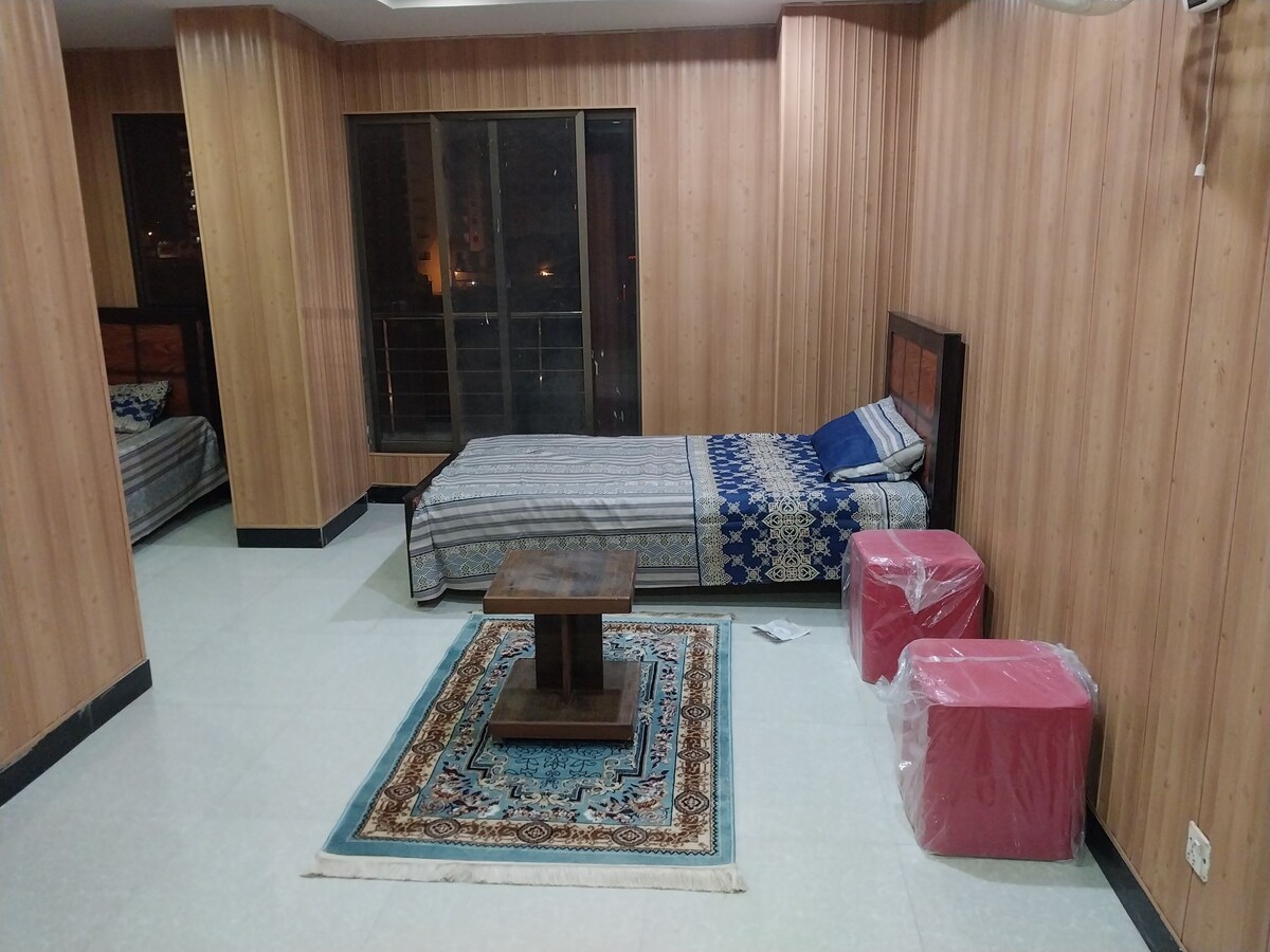 1 Bed with living area n Kitchen