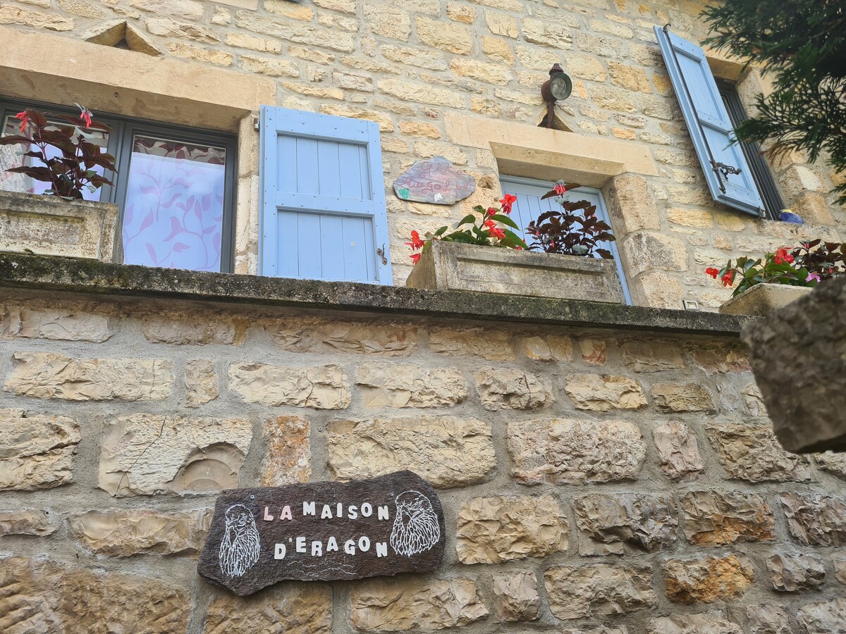 LA MAISON D ERAGON. SAINTE ENIMIE