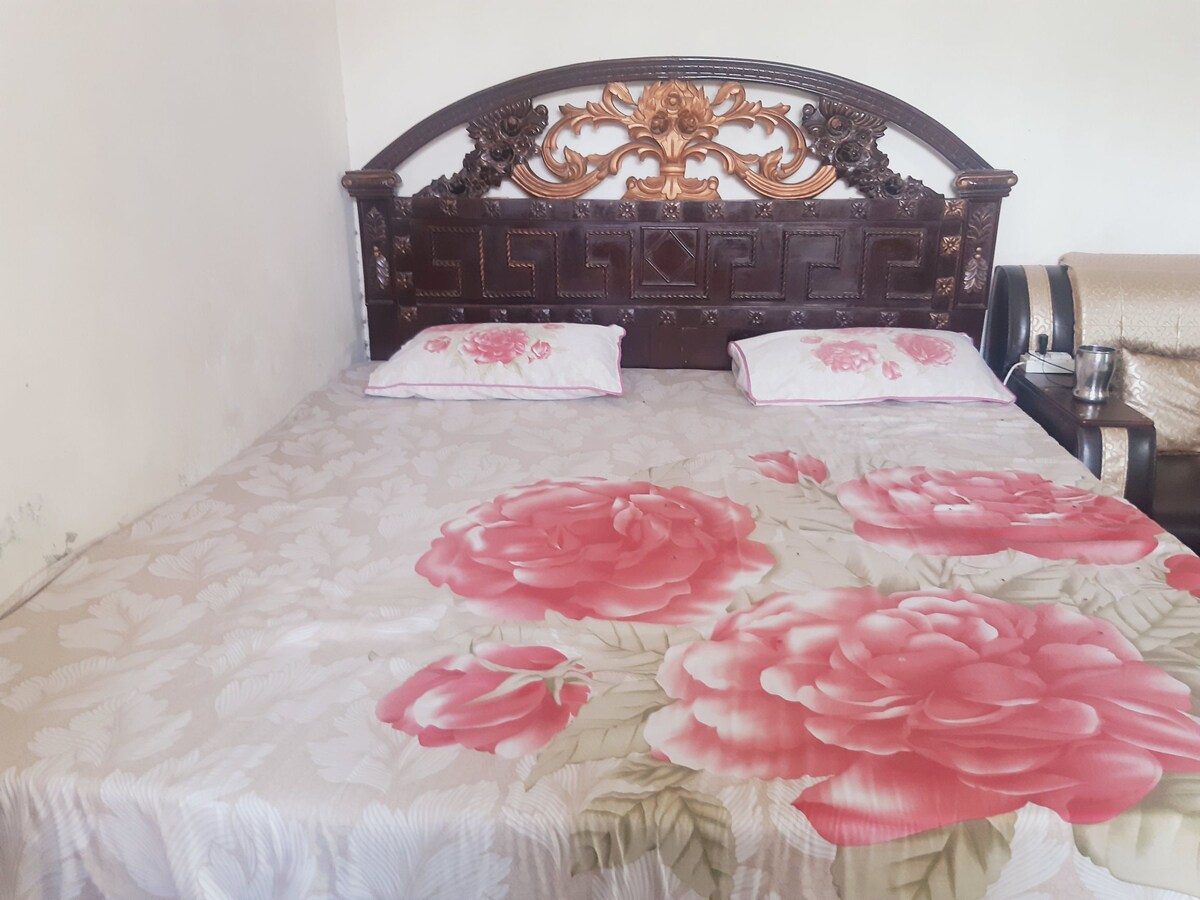 Romantic Victorian guest room