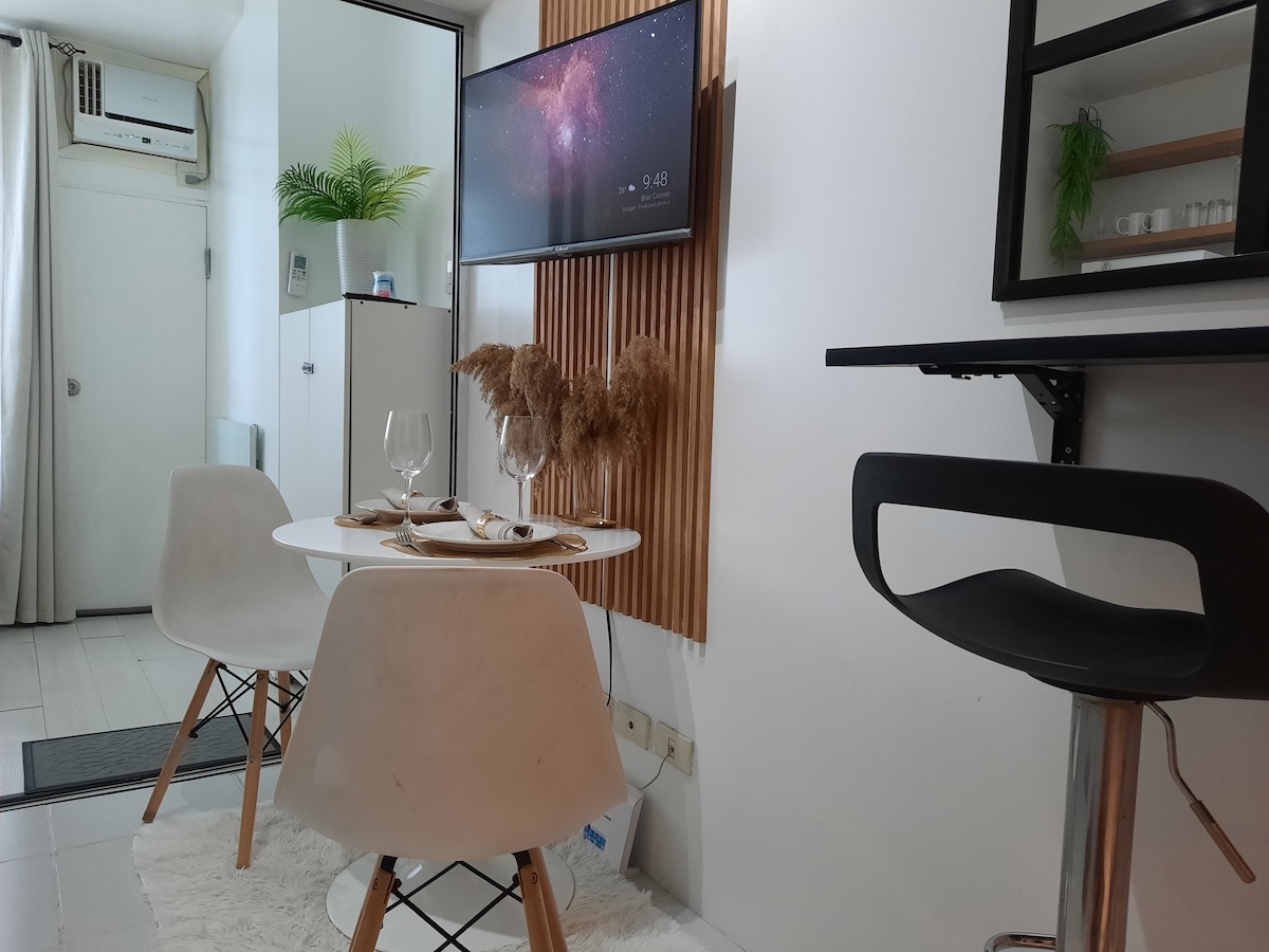 Mezza 1时尚公寓，配备高速无线网络+网飞视频