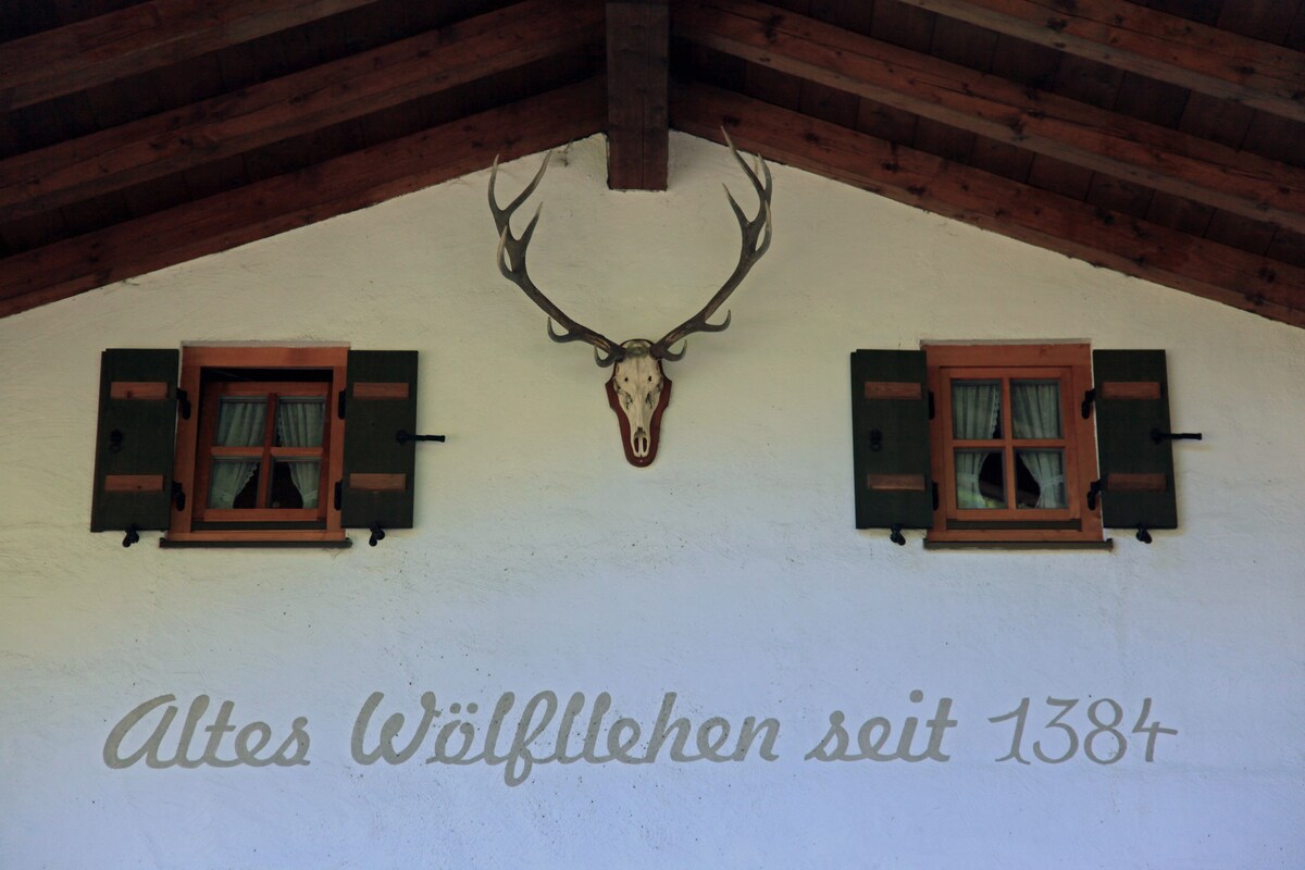 Altes Wölfllehen