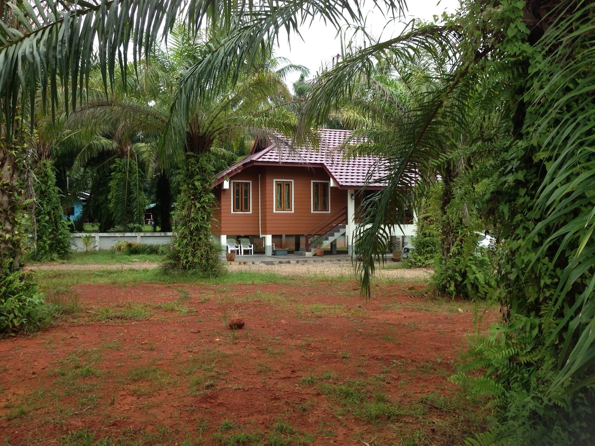 Namog House C、Thung Whua Laen海滩、Saphli。
