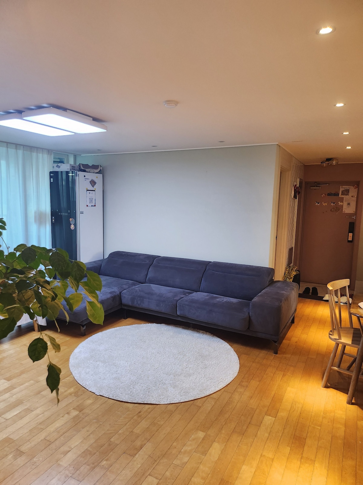 Spacious and quiet APT in Seoul for family trip