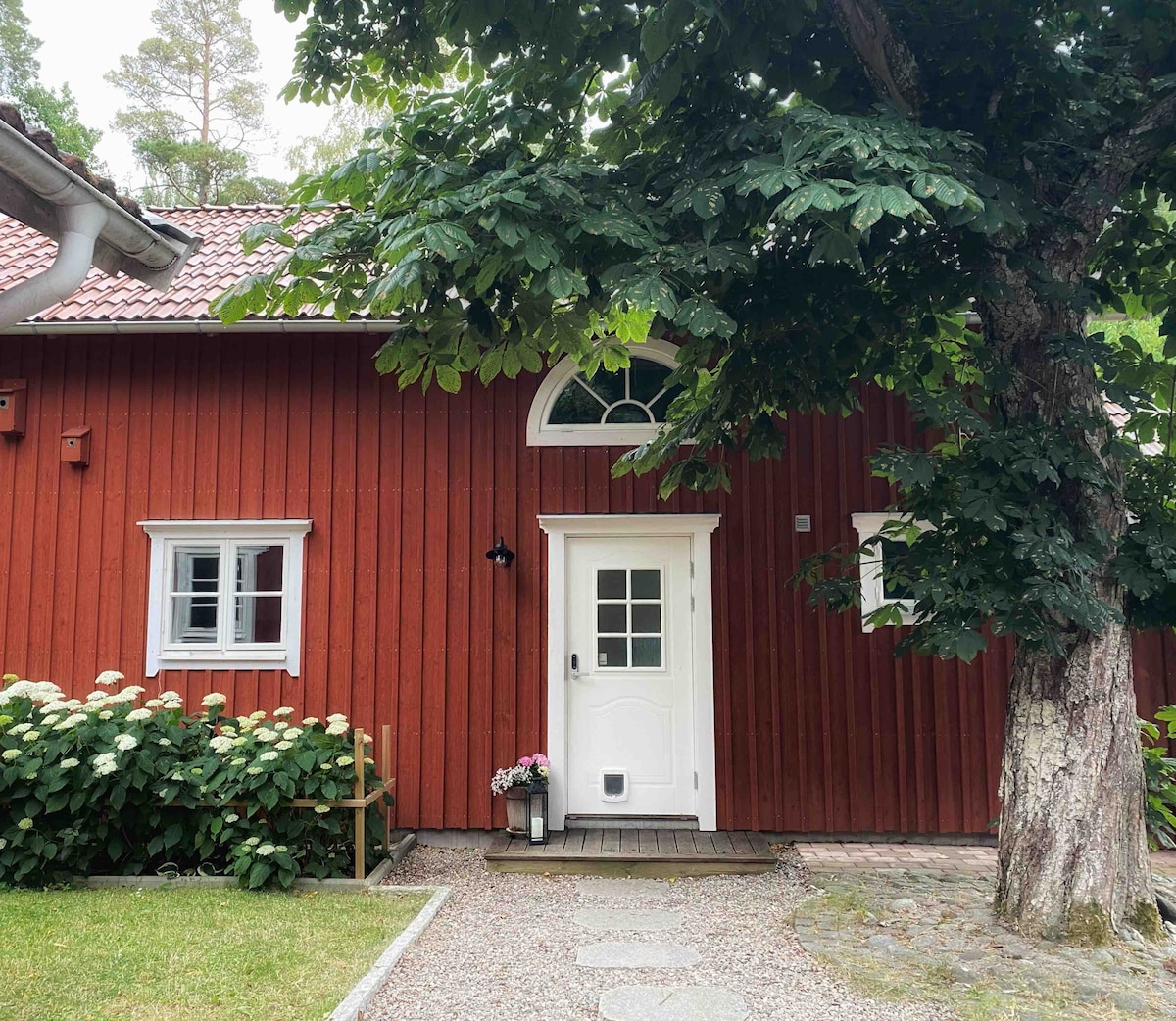 可爱的农舍，距离林雪平（ Linköping ） 10分钟车程