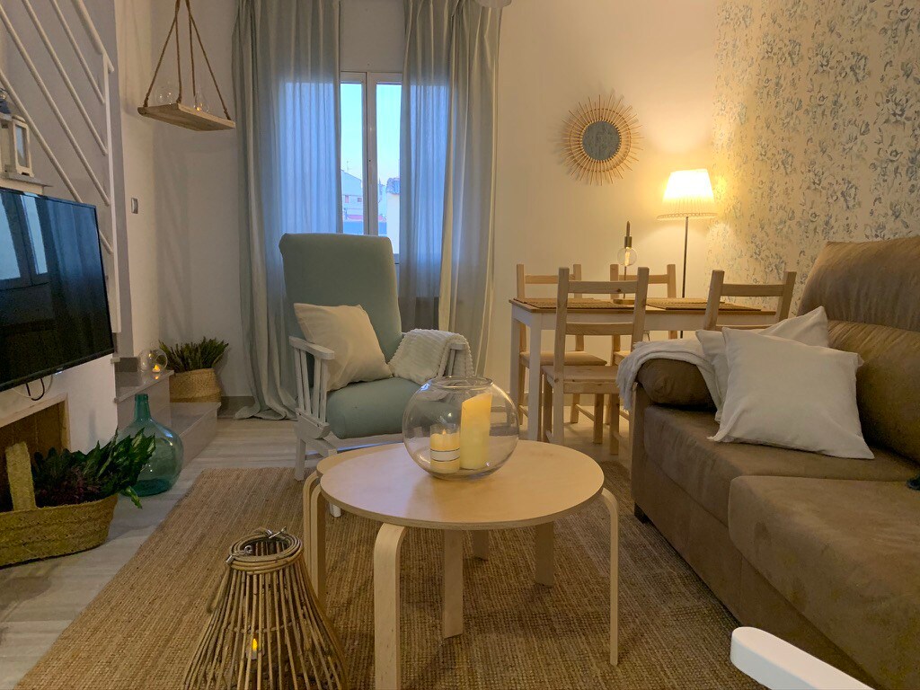 Cazorla-Alcon, Lavender Apartment