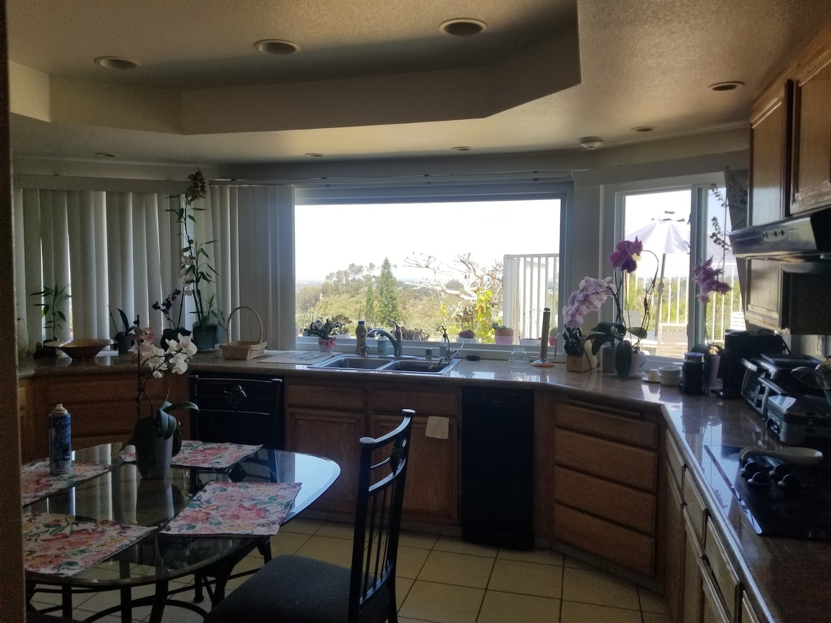 4Bd 3Ba Near Disney/Laguna/Irvine-Million $ Views