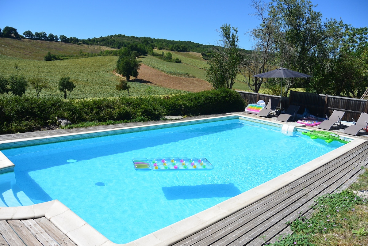 19th Century barn conversion with stunning views H