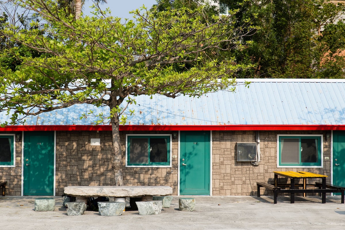 墾丁大尖山原野小屋-標準四人房