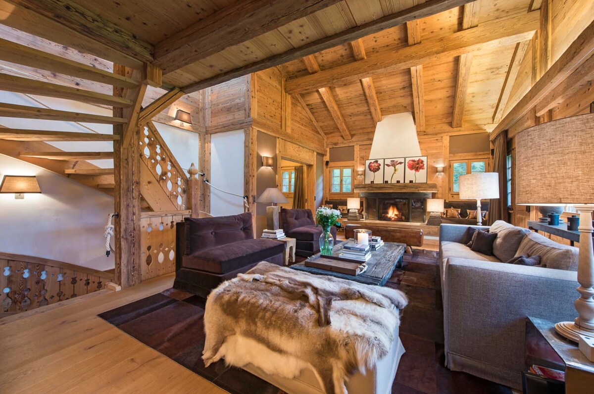 带水疗中心的顶级豪华传统瑞士度假木屋
