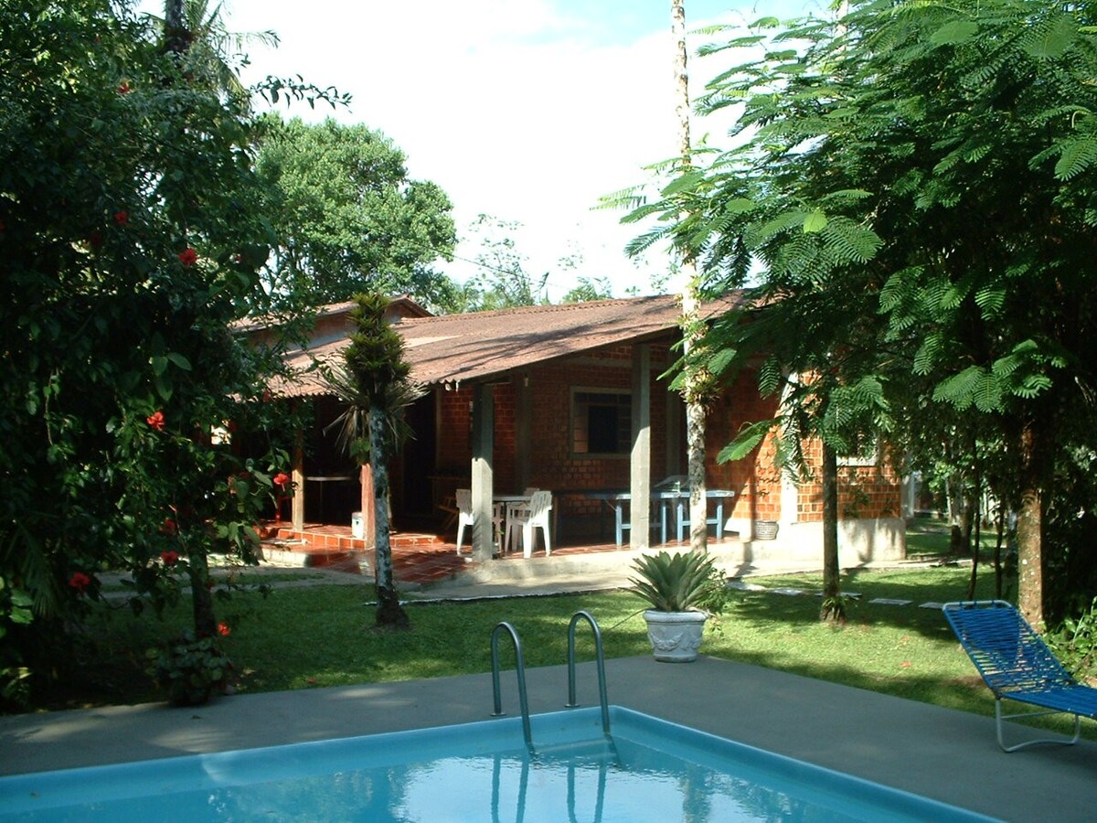 Guaraqueçaba最多可容纳35人的度假木屋！