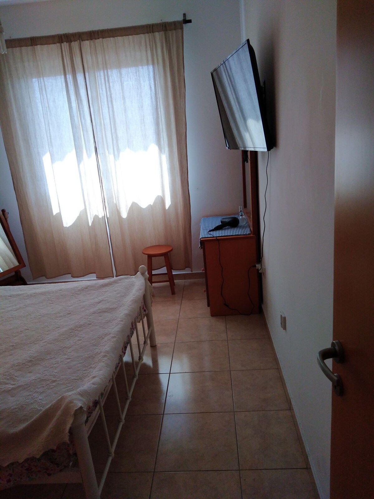estéa • Adedorus' Apartment in Center of Paphos
